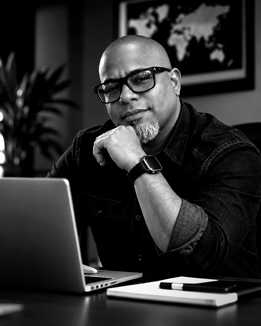 Carlos León, Consultor Senior de Proyectos Web y fundador de Recurso Extremo